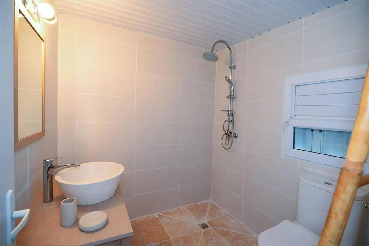 Maison Vaiana Saint-Pierre 0*,  Martinique